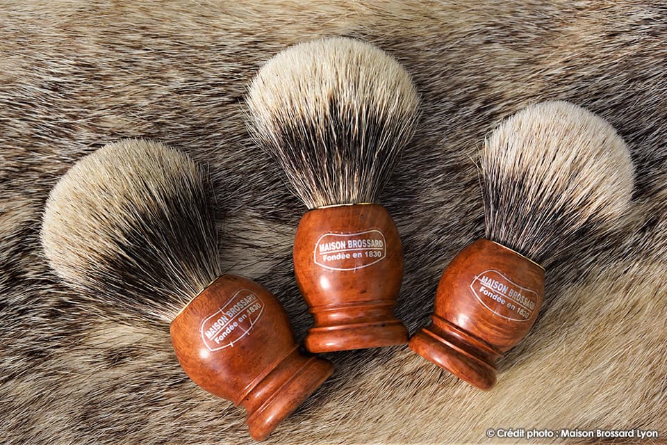01 Blaireau pur gris européen N°10 180 € N°12 200€ N°14